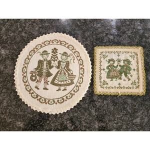 KOLF Made In Austria Linen Lace Doily Green Floral Man Woman Dancing Folk Art